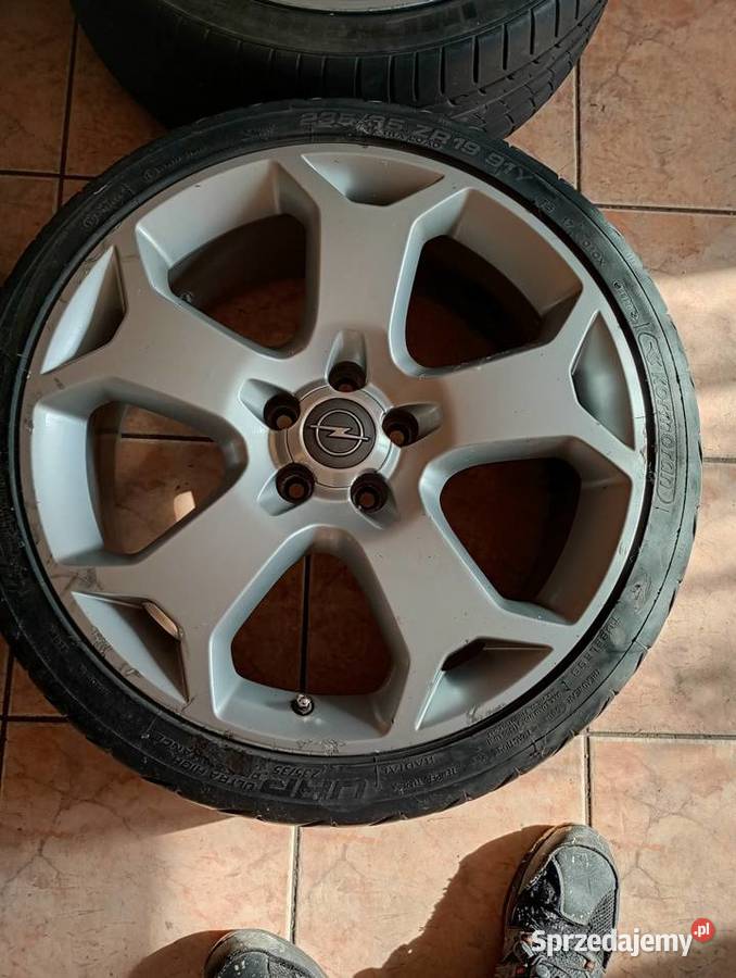 Używane oryginalne 19calowe felgi aluminiowe Mokry Dwór