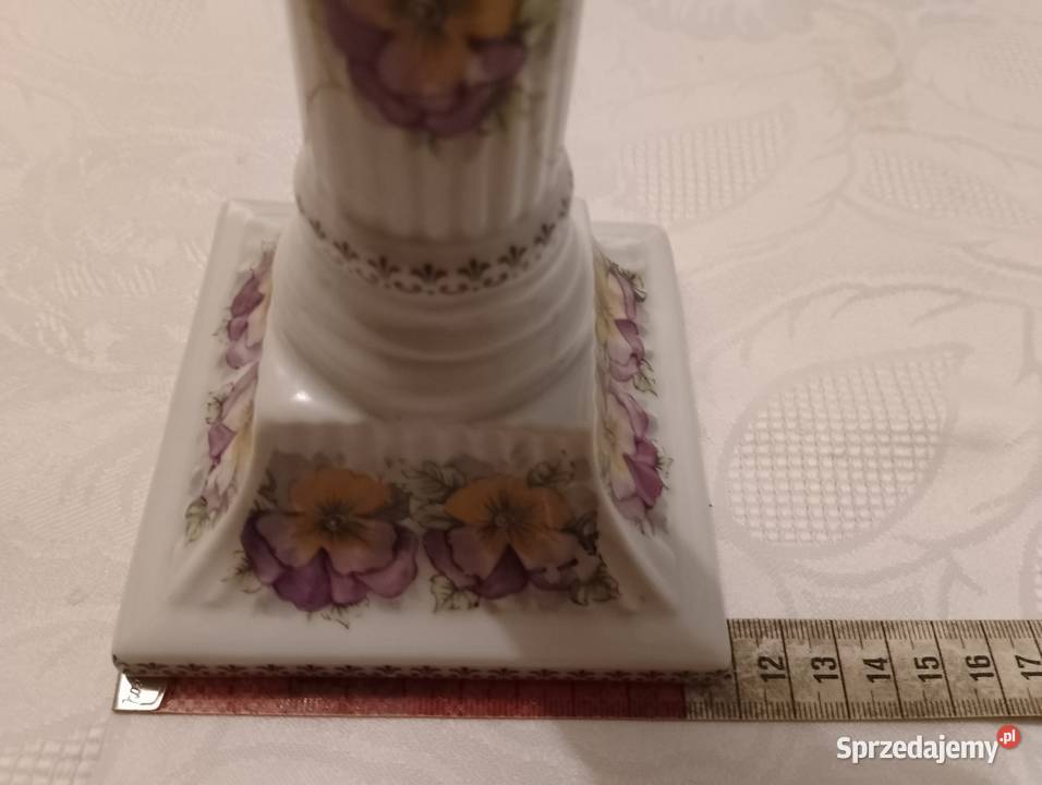 ŚWIECZNIK porcelanowy w kształcie kolumny z PRL Oborniki sprzedam
