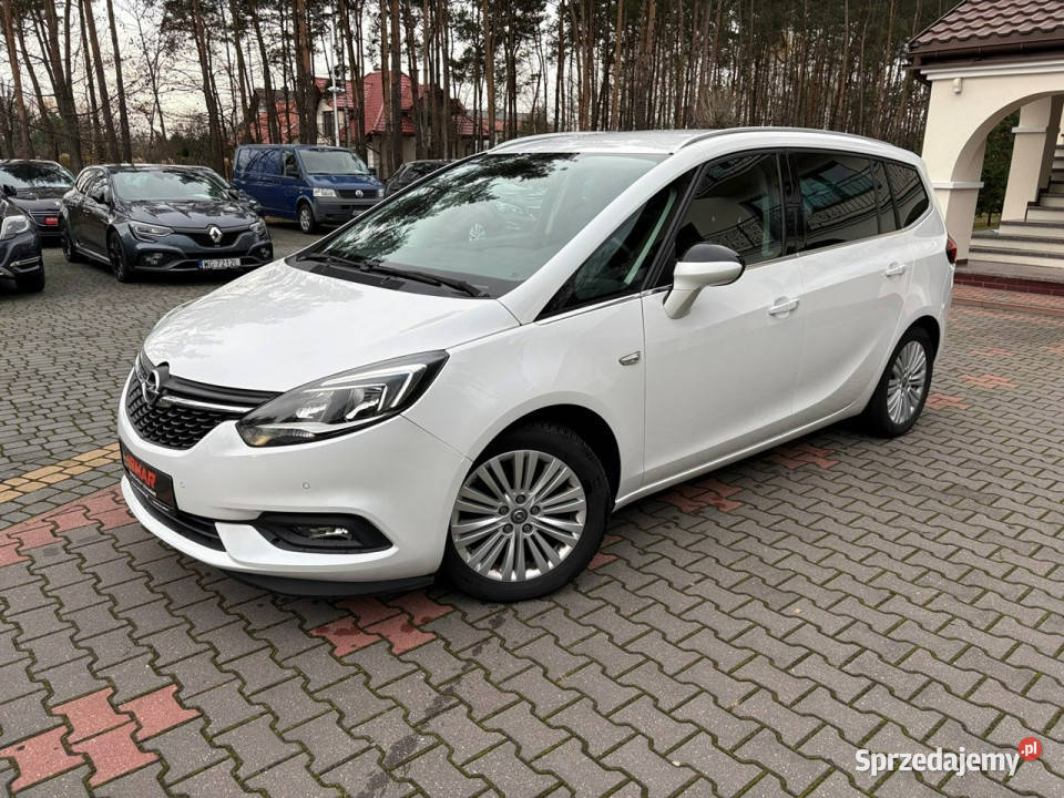 Opel Zafira 14 turbo 140 7 foteli Kamera cofania 1364cm3 Lipówki