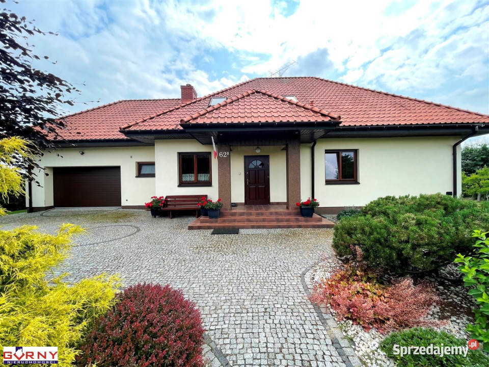 sprzedaży domu wolnostojącego Majków Duży 260m2