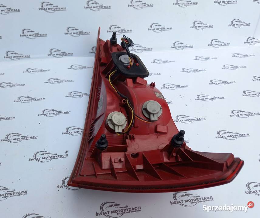 OPEL MERIVA B 10r lampa lewa tył 8R0945093 Lampy tylne sprzedam