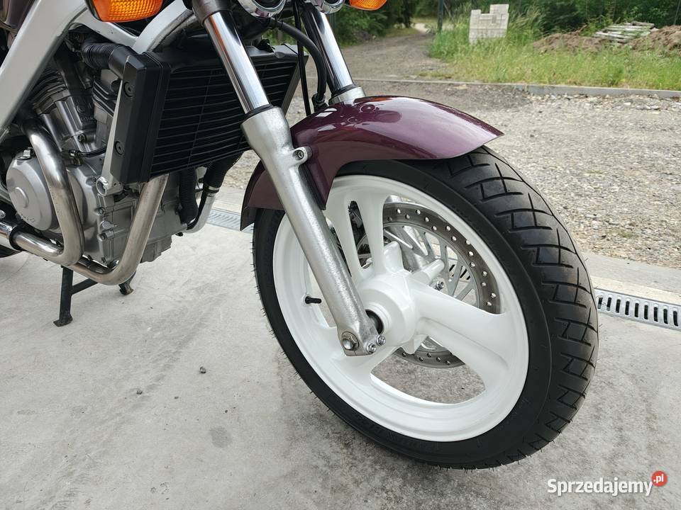 Honda ntv 650 Revere wal kardana piękny stan naked Rudnik nad Sanem sprzedam