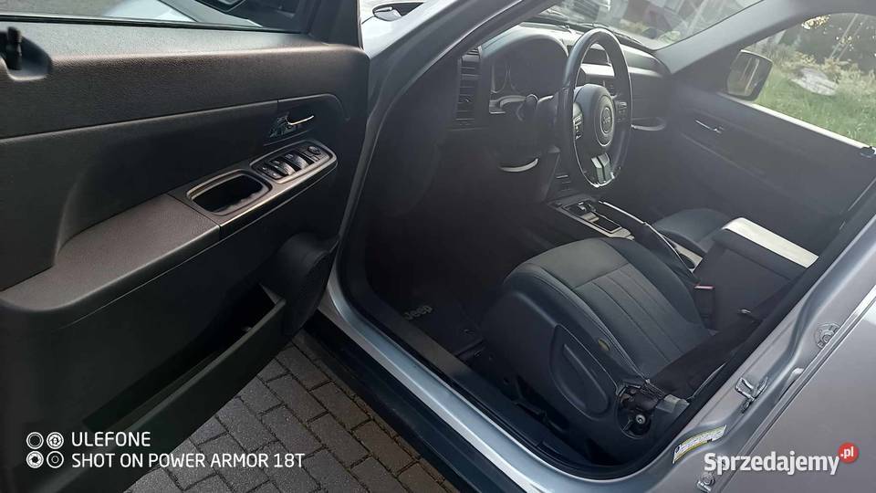 Jeep liberty 4x4 36 v6 lpg klima Koszalin