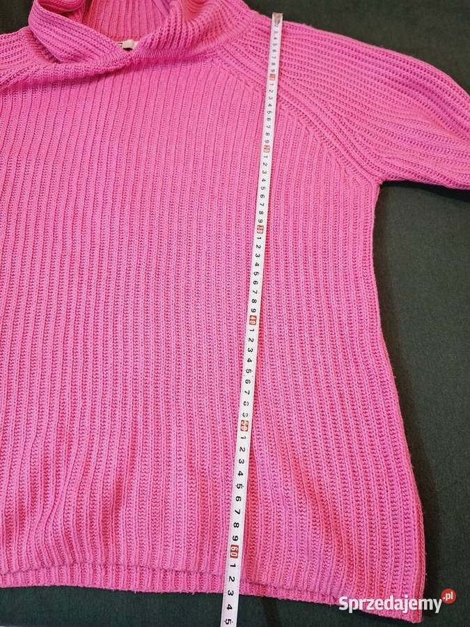 4244 Swetr z kapturem Cubus Braniewo