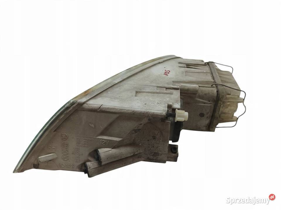 LAMPA PRZÓD PRAWA SOCZEWKA EUROPA Skoda Octavia