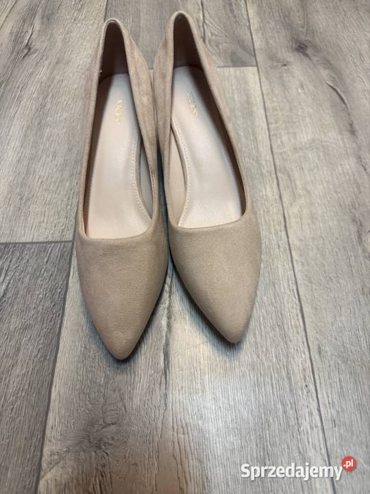 40 Beżowe mega wygodne czółenka wieczorowe Nowe Czółenka Kraków