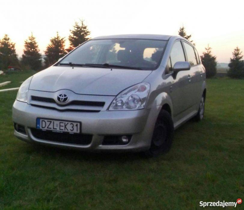 Toyoto Corolla Verso 20 Diesel zamienię