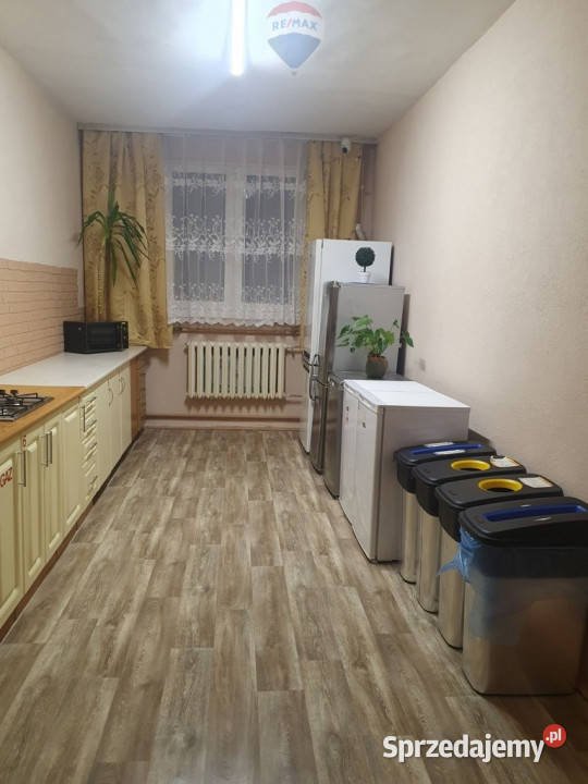 Hotel pracowniczy i sklep Guzów gm Wiskitki mazowieckie