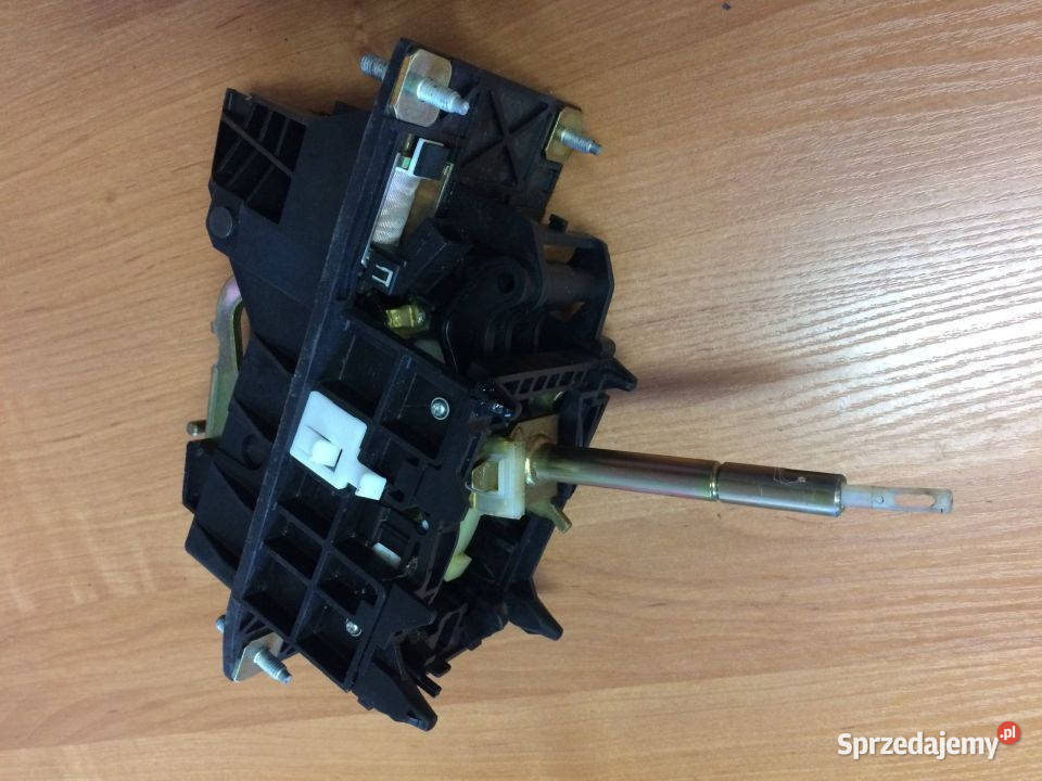 WYBIERAK BIEGÓW AUTOMAT A6 C5 4B0713041AB 25TDI ciężarowe Maszewo