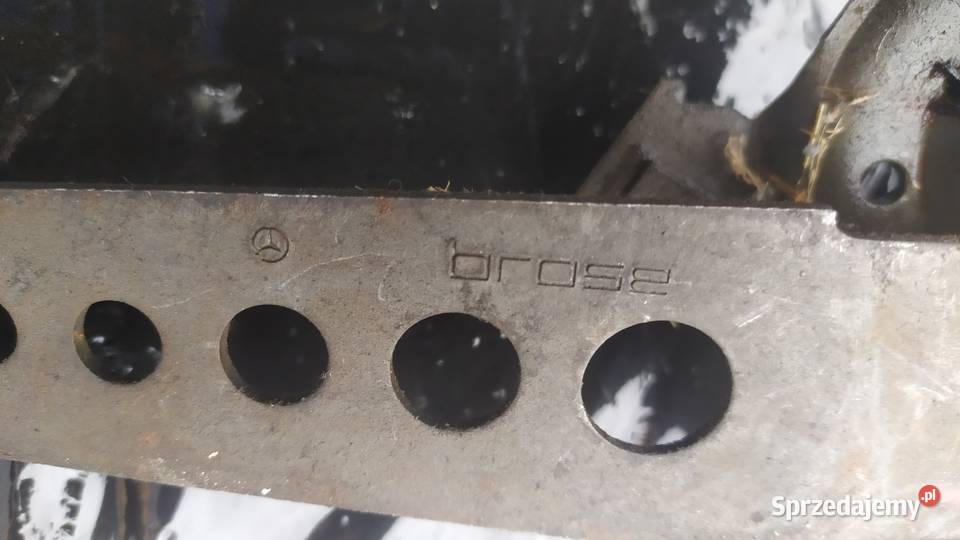 Mercedes W123 podnosnik szyby prawy tył man