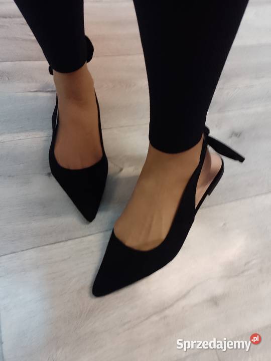 42 Czarne baleriny wieczorowe z odkrytą piętą Kraków