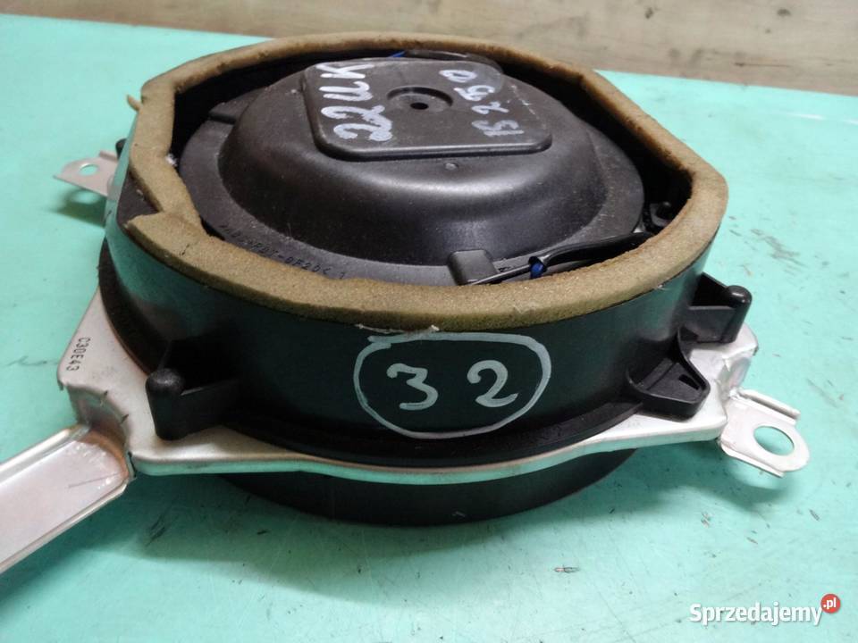 LEXUS IS II 06r głośnik SUBWOOFER 8616053300 Sprzęt audio fabryczny