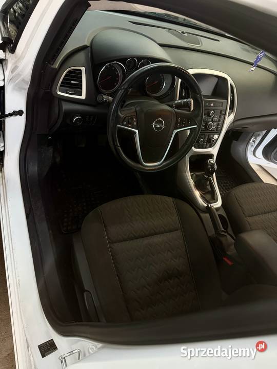 Opel Astra 14 T Active Rzeszów sprzedam