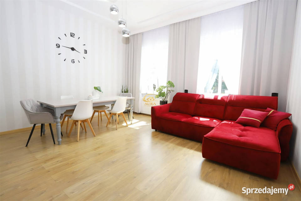 sprzedaży mieszkania Wałbrzych 868m2 3 pokoje 6451zł/m2