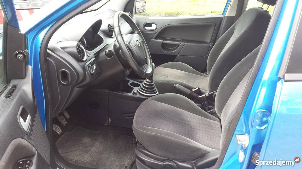 Na sprzedaż Ford Fiesta niebieski bezwypadkowy