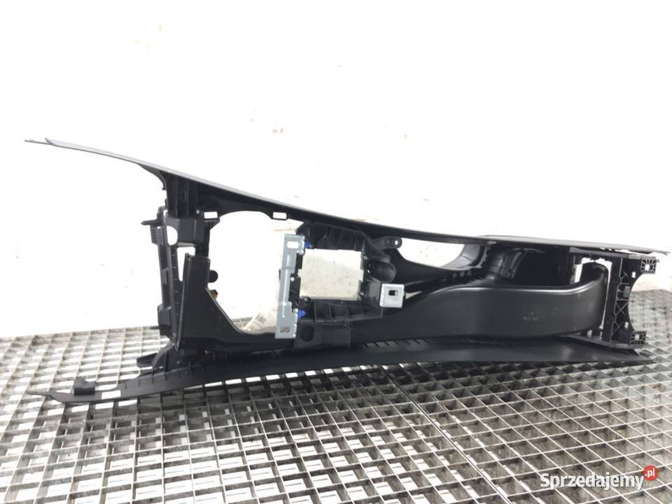 PODŁOKIETNIK BMW F30 Hatchback 1118 osobowe podkarpackie