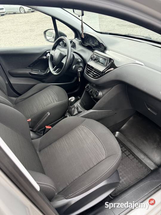 Peugeot 208 14hdi 2013r Hatchback Tomaszów Lubelski sprzedam