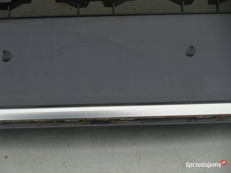 AUDI Q2 81A GRILL ATRAPA CHŁODNICY 81A853651
