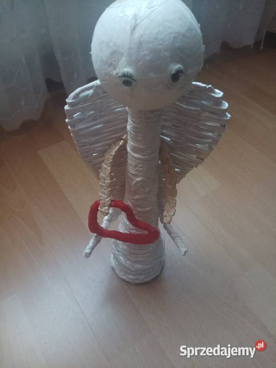 Lalka i czapka z papieru Bieruń