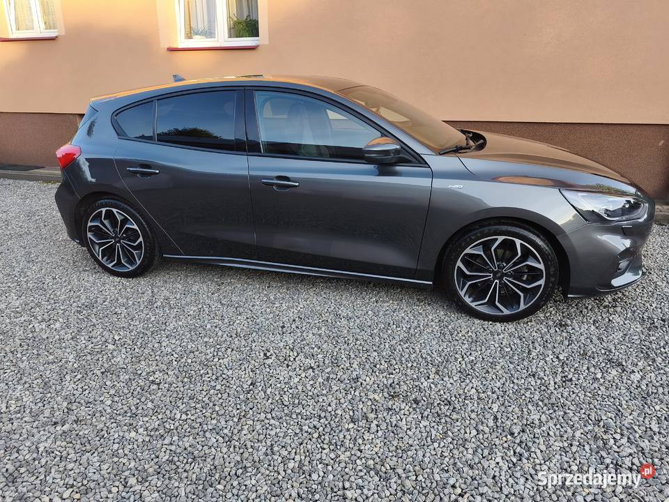 Sprzedam Forda Focusa St-line2019 r , 1.5 benzyna 182KM.