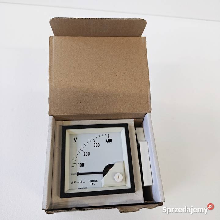 Woltomierz tablicowy LUMEL EA17 0400 V AC 7272 Koziegłowy