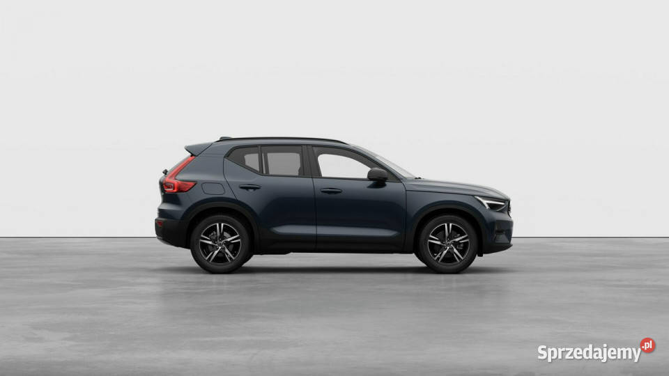 Volvo XC 40 Plus Dark B3 Mild Hybrid Benzyna 163KM XC 40 łódzkie Łódź