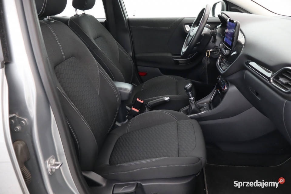 Ford Puma 10 EcoBoost mHEV światła przeciwmgielne Puma śląskie