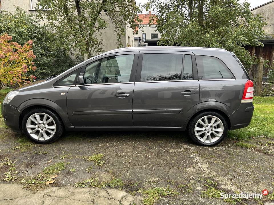 Opel Zafira b 18 benzyna 135 Super Stan Zafira Syców sprzedam