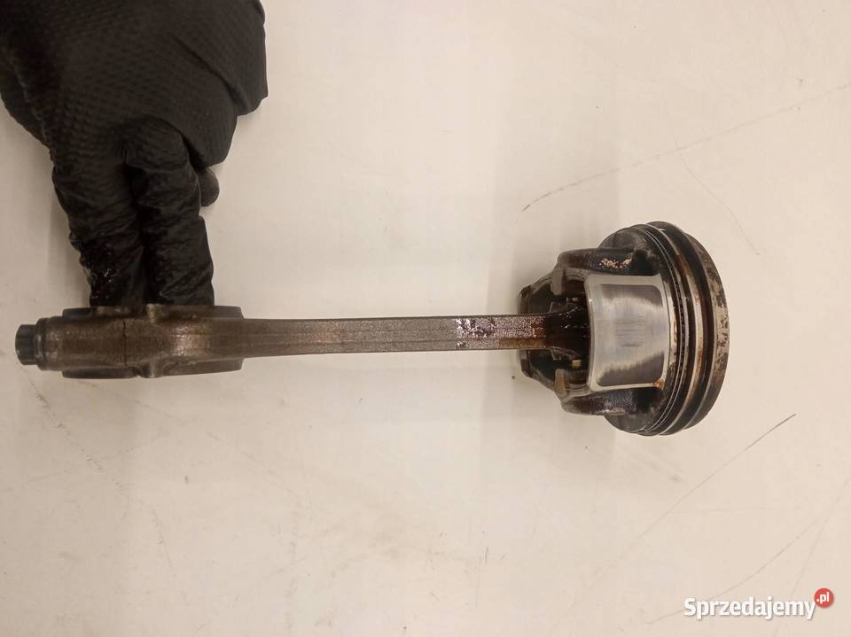 TŁOK KORBOWÓD 7124A 12 TSI Skoda Rapid I