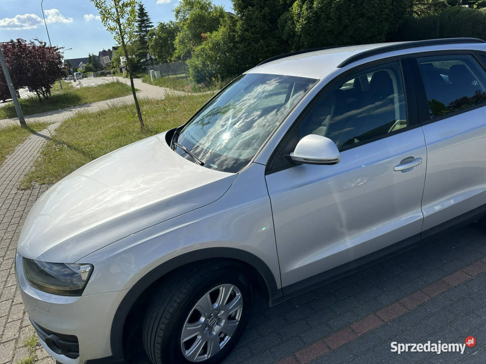 Audi Q3 Benzyna Quattro zadbany niski przebieg kurtyny powietrzne Wejherowo sprzedam