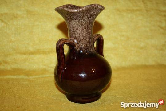 Śliczny stary ceramiczny wazonik