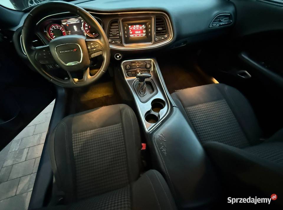 DODGE Challenger 36 V6 2017 USA 201 000 oryg Kraków