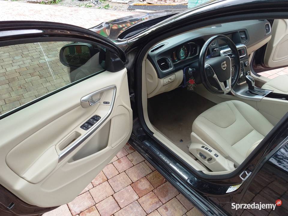 volvo s60 T5 20 benzyna 245 2015 Platinum Maruszyna