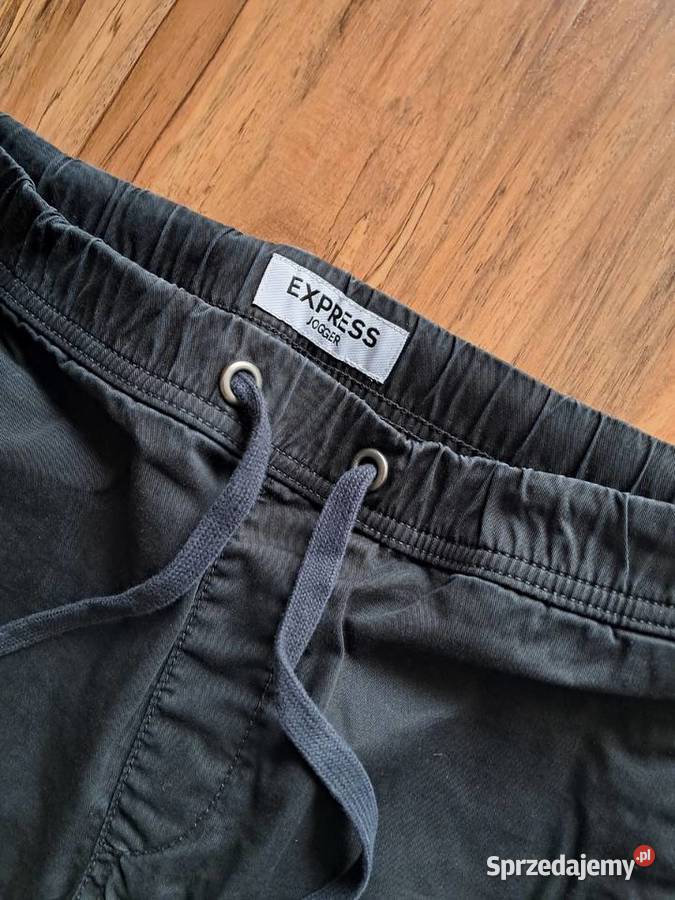 używane czarne spodnie express jogger na wzrost Sandomierz