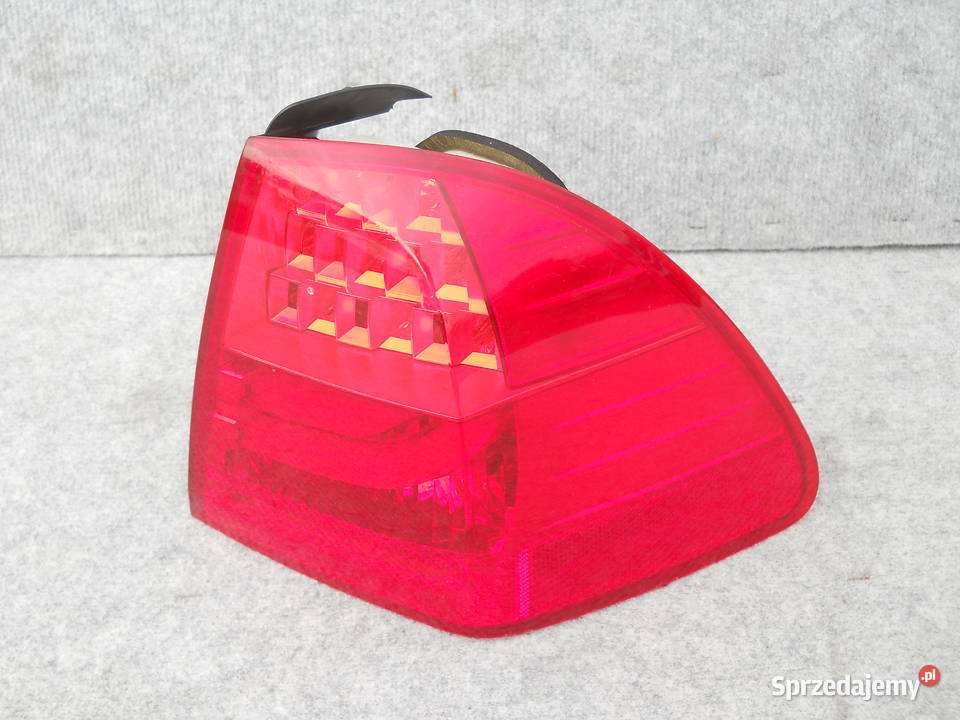 BMW 3 E91 LED KOMBI LAMPA TYLNA PRAWA osobowe dolnośląskie