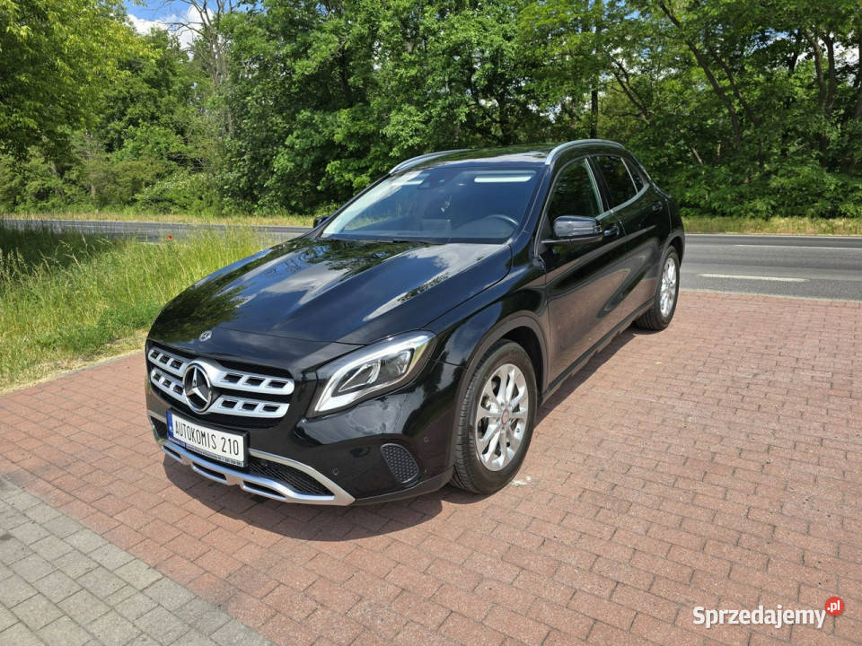 Mercedes GLA 200 Mercedes GLA 180 benzynka z elektryczne lusterka