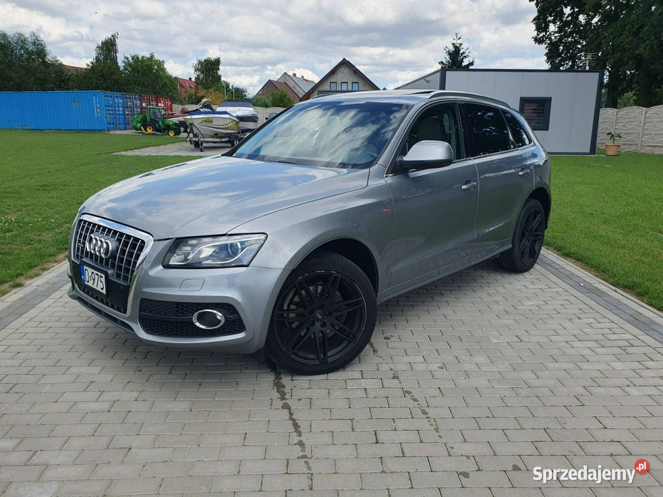 Audi Q5 20tfsi Quattro S line Panorama Bixenon Q5 Strobice
