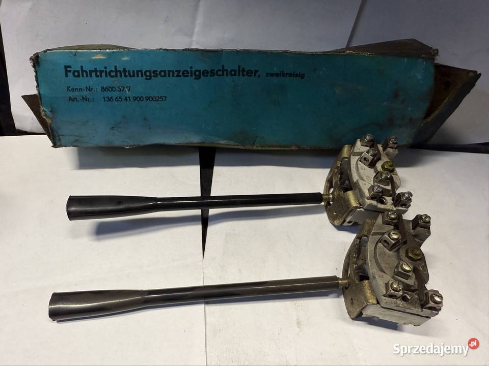 Przelacznik Wlacznik Kierunkowskazow Migaczy Kłobuck