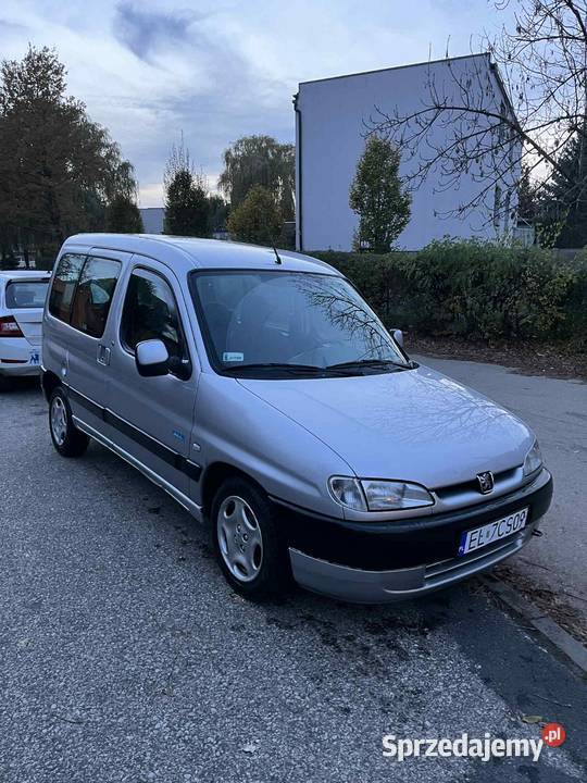 PEUGEOT PARTNER 14 benzyna 2001 wspomaganie