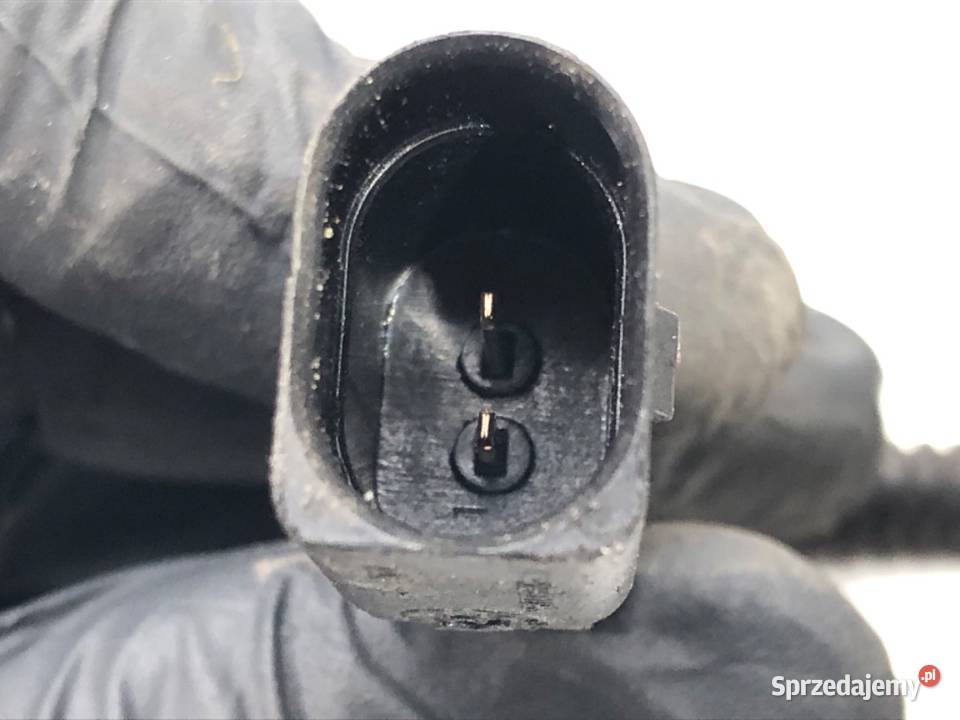 ZAMEK MASKI PRZÓD VW GOLF VI Kombi 5K1823509