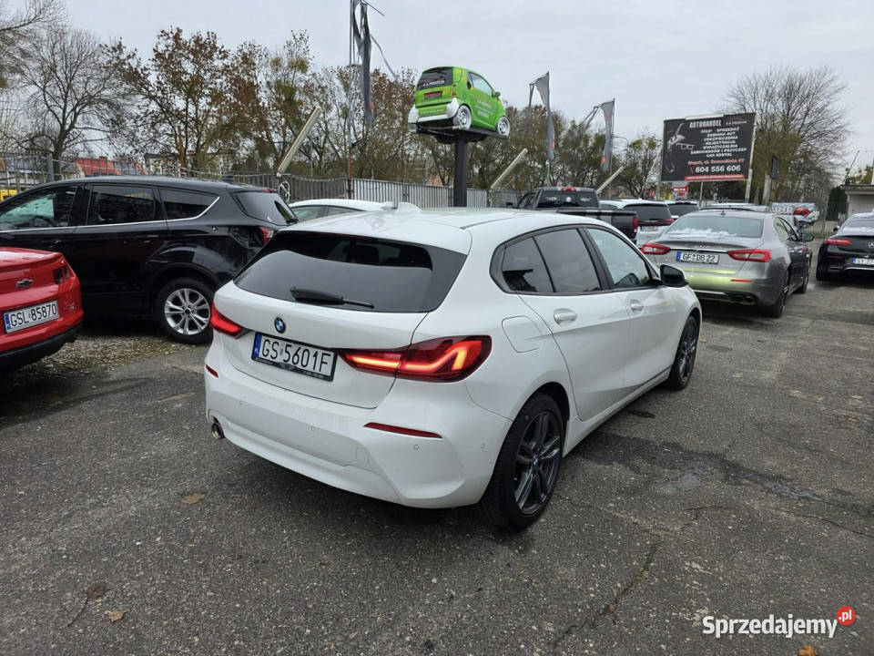 BMW 118 15 Benzyna 140 Automat Full LED Kamera kamera cofania