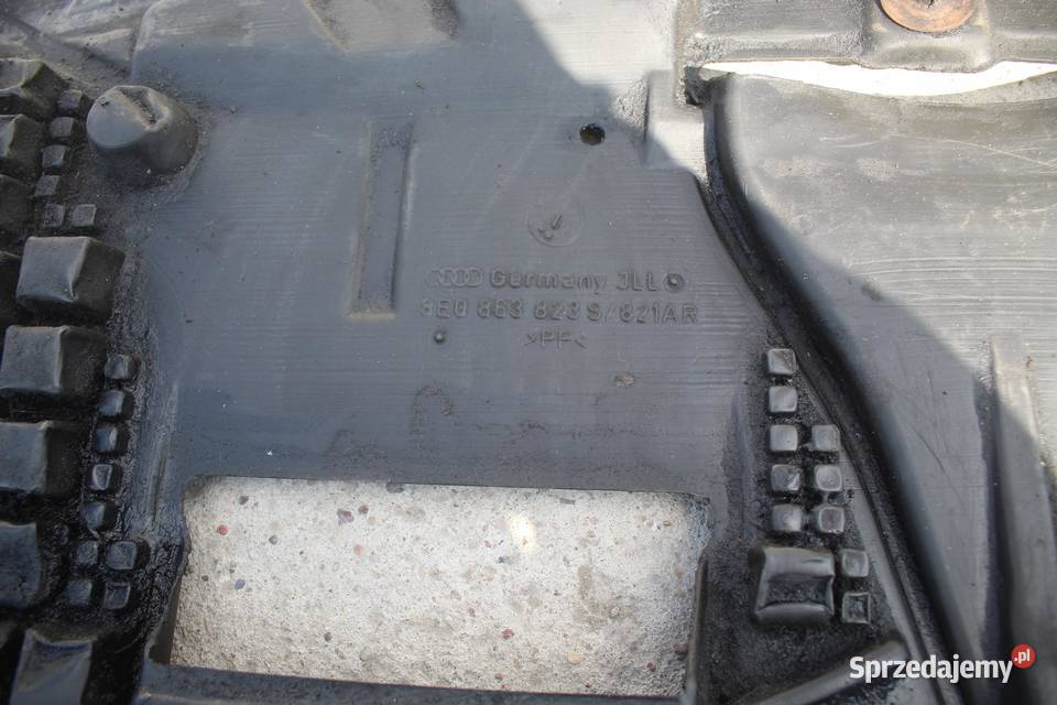 PŁYTA OSŁONA SILNIKA AUDI A4 B6 8E0863823S