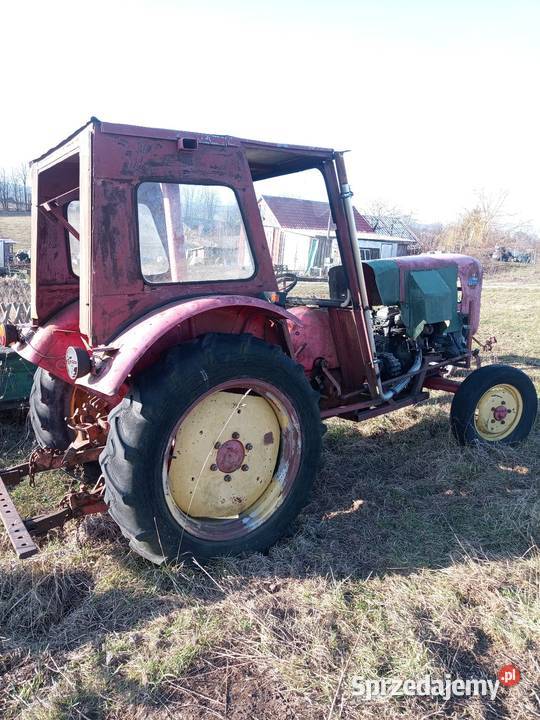 Sprzedam ciągnik taki na zdjęciu Skrzynia biegów Manualna Suwałki