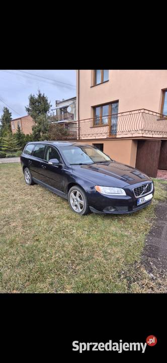 Volvo v70 20d skóra hak alufelgi 17 prywatnie Zarejestrowany w Polsce Radzyń Podlaski sprzedam