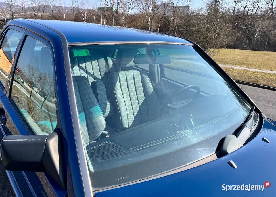 Mercedes w201 w całości bądź na czesci