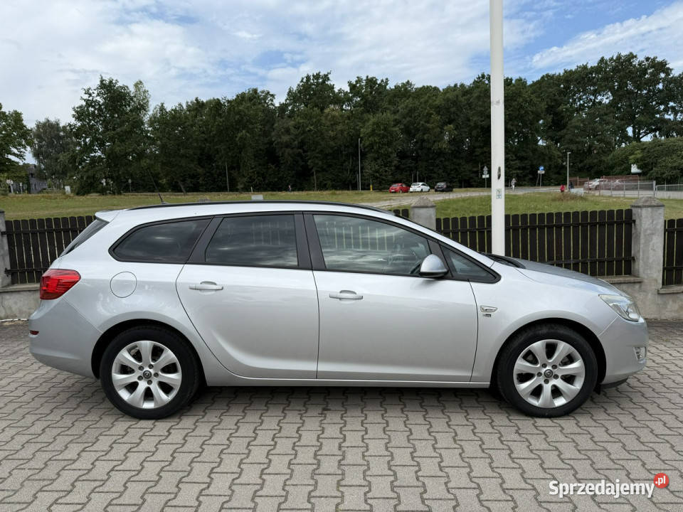 Opel Astra 17 Cdti ładna świeżo zarejestrowana z isofix