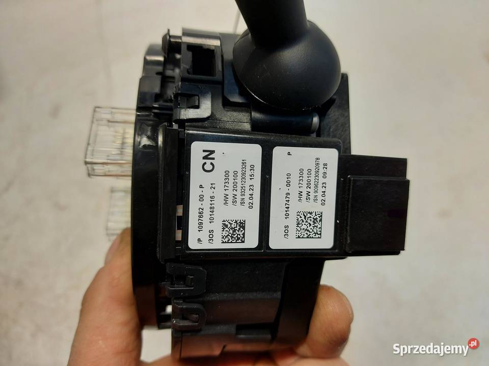 TESLA MODEL Y 2023r Przełącznik zespolony taśma dolnośląskie