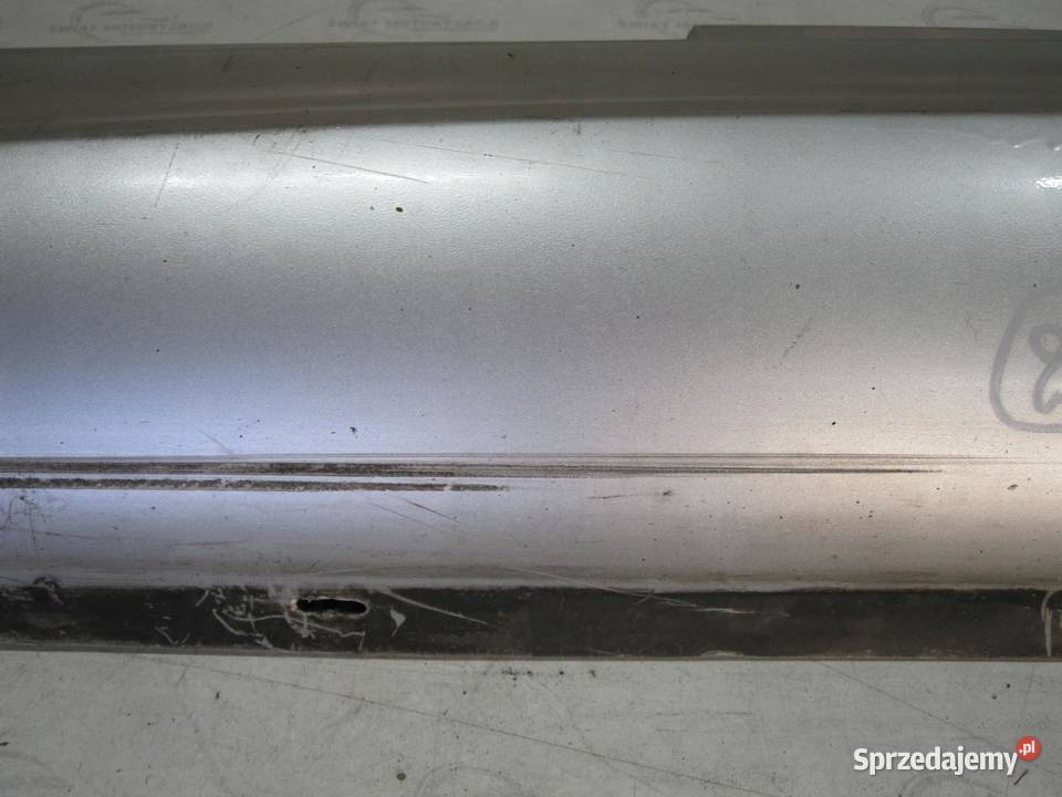 BMW E81 E87 LIFT 07r listwa progowa lewa świętokrzyskie