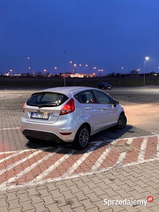 Ford Fiesta Mk7 125 benzyna Niski Przebieg 143