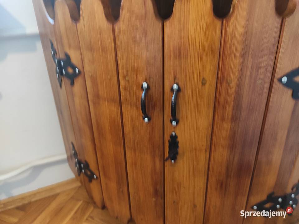 Barekkomoda drewniana z metalowymi okuciami Warszawa